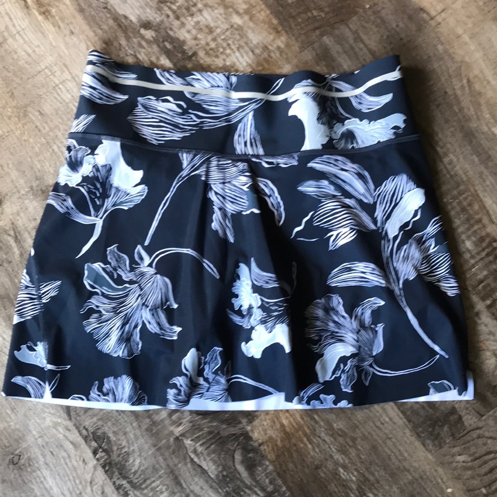 Athleta tennis skirt